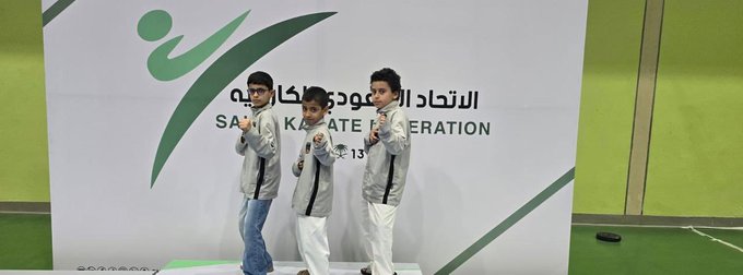مشاركة فريق الكاراتيه بالنادي